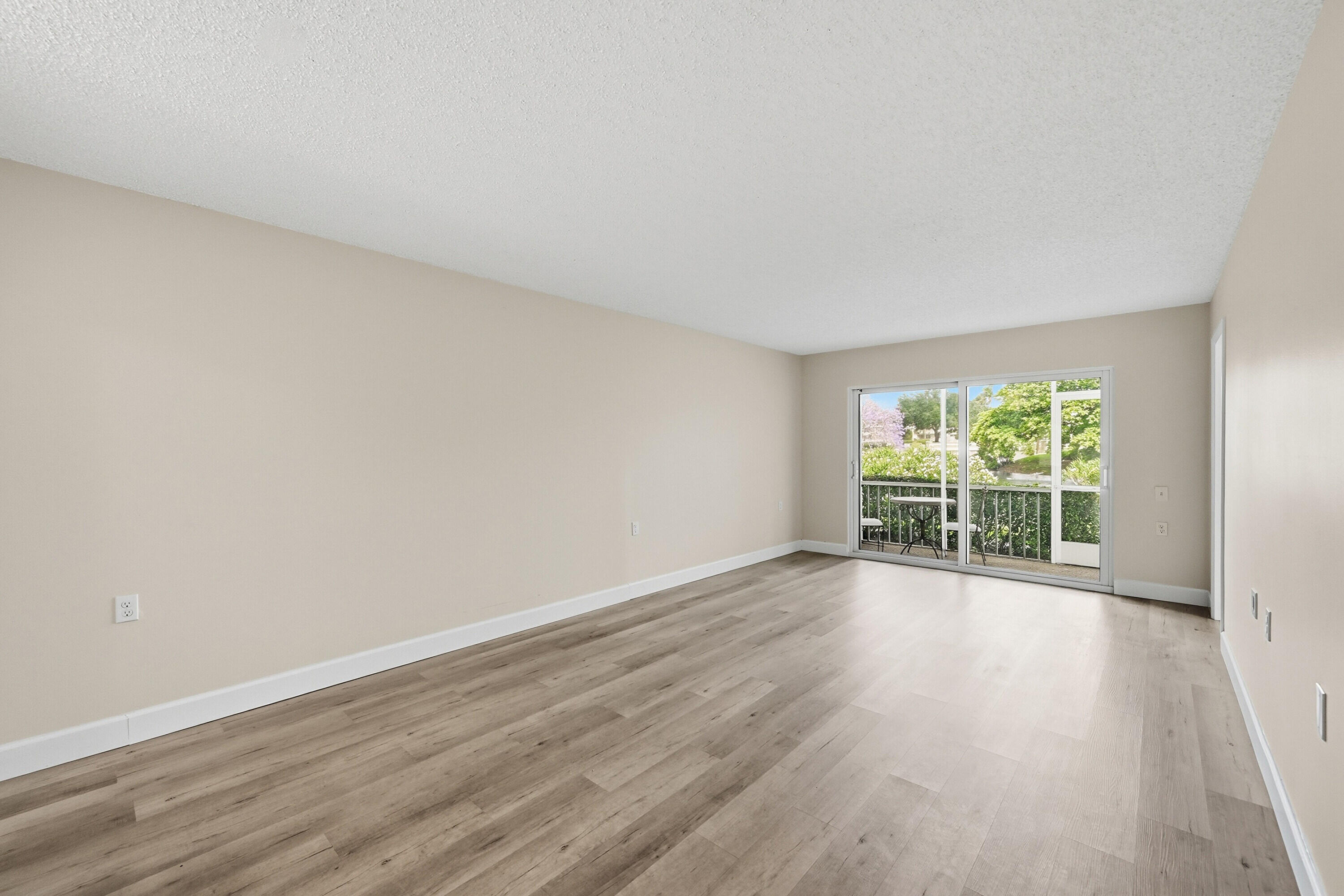 NASSAU VILLAGE WYNMOOR CONDO - Residential