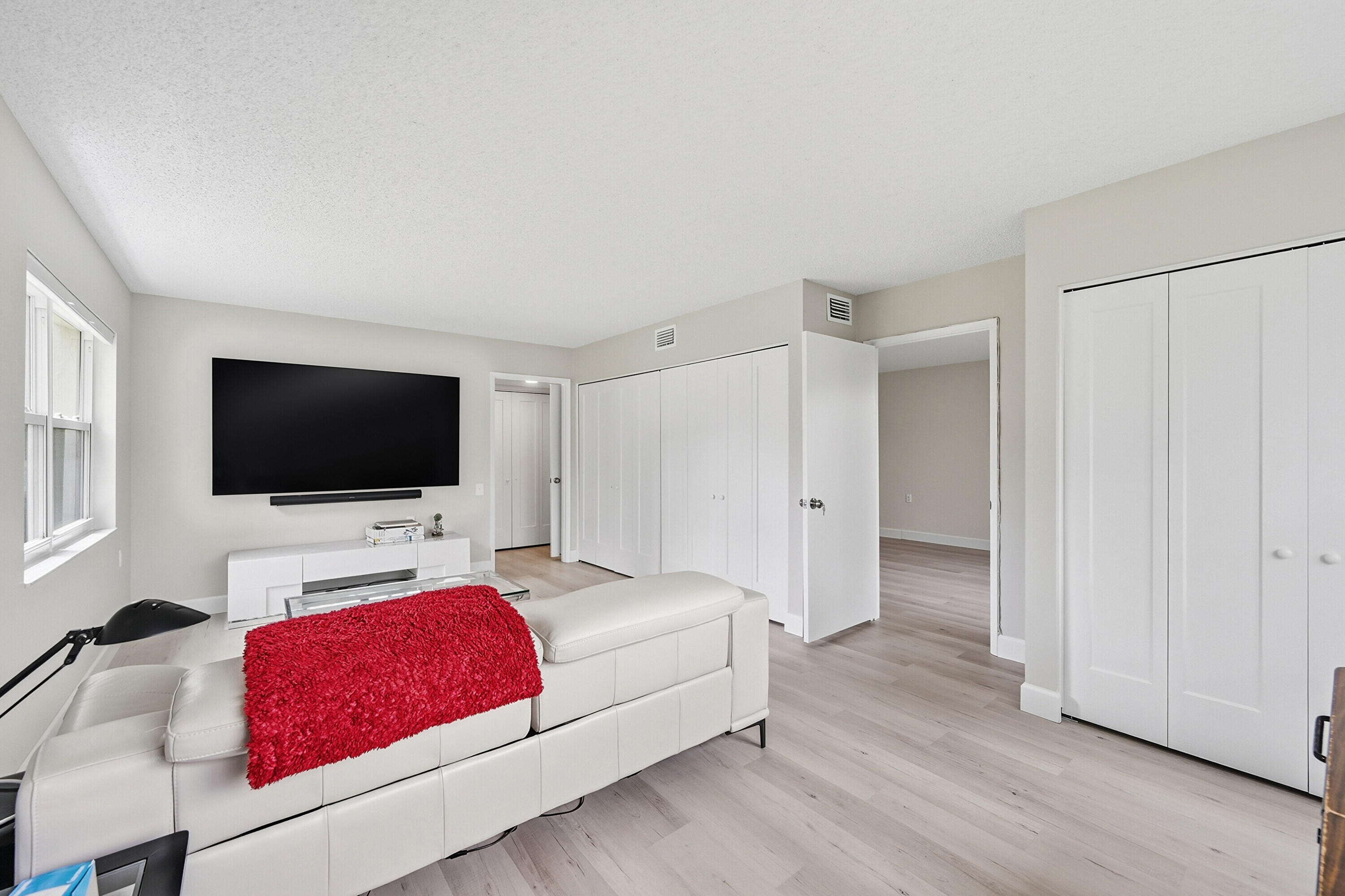 NASSAU VILLAGE WYNMOOR CONDO - Residential