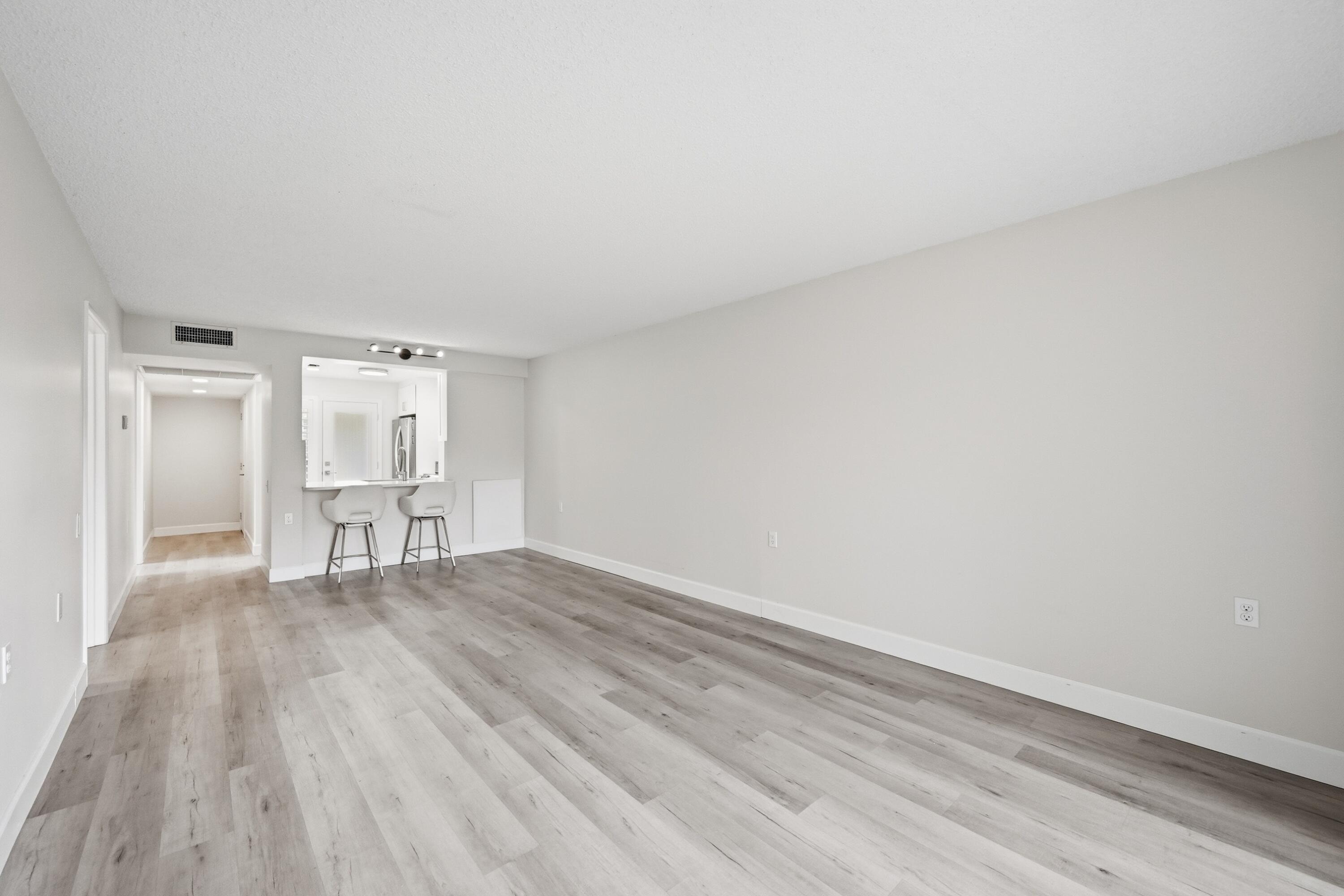 NASSAU VILLAGE WYNMOOR CONDO - Residential