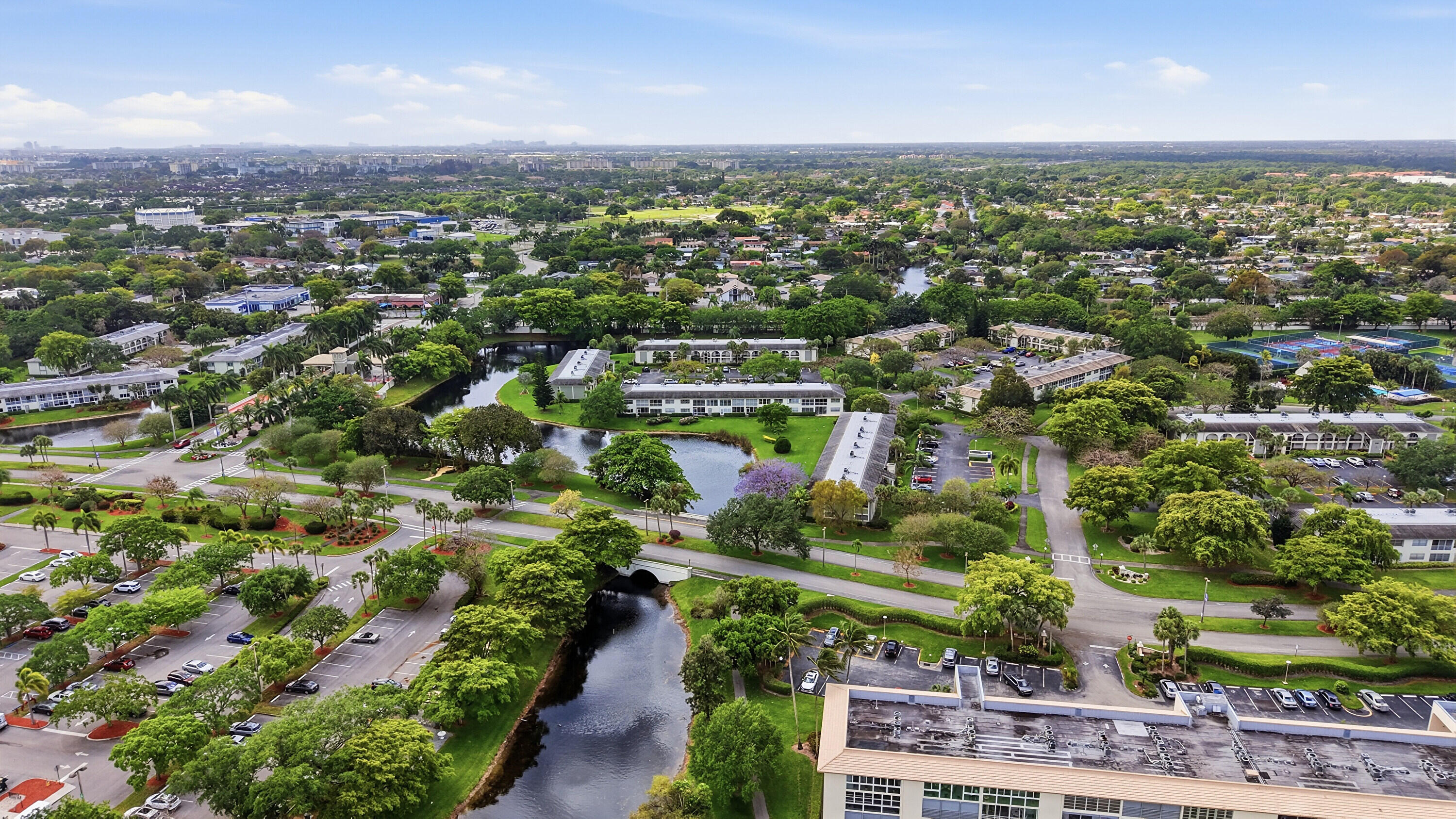 NASSAU VILLAGE WYNMOOR CONDO - Residential