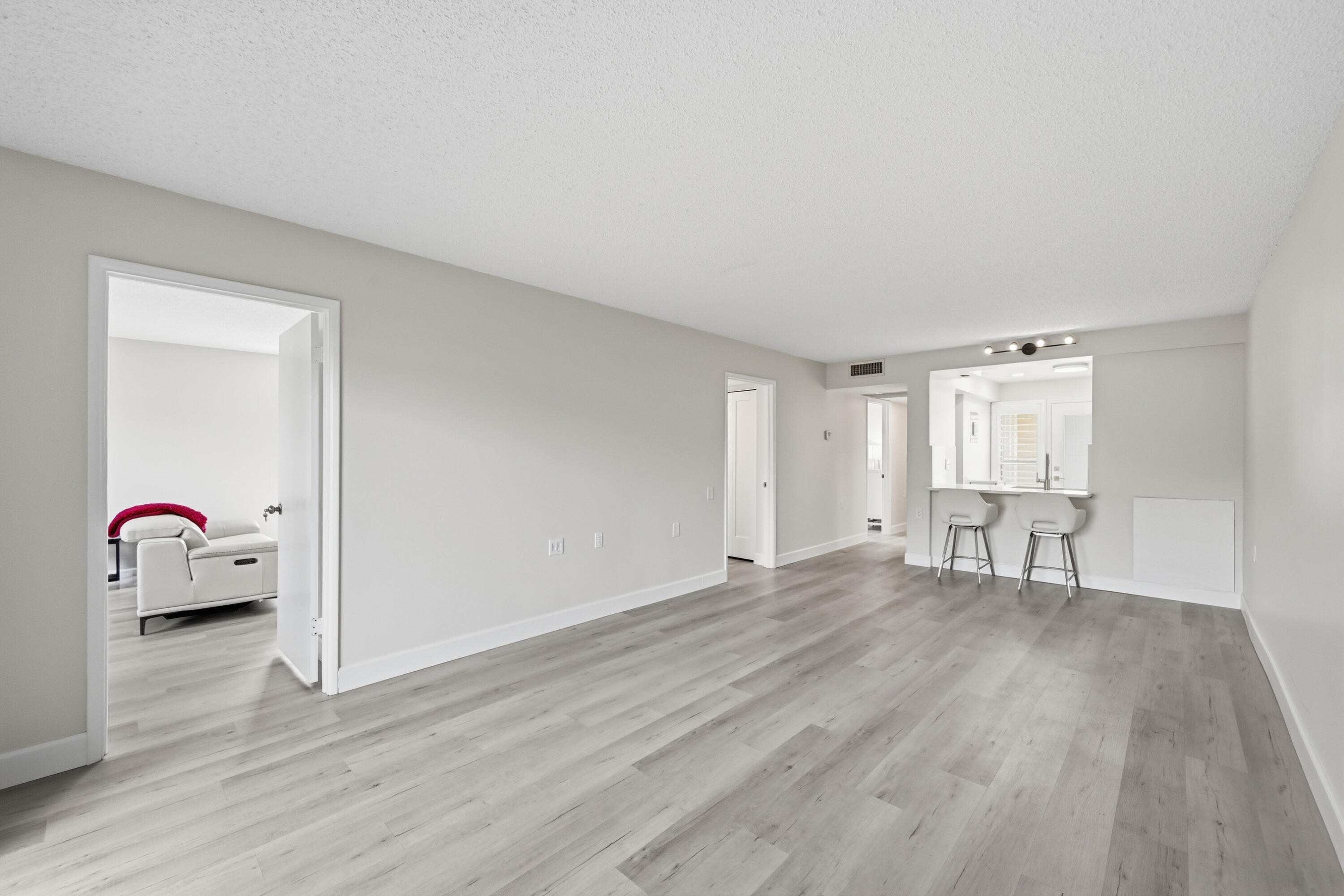 NASSAU VILLAGE WYNMOOR CONDO - Residential