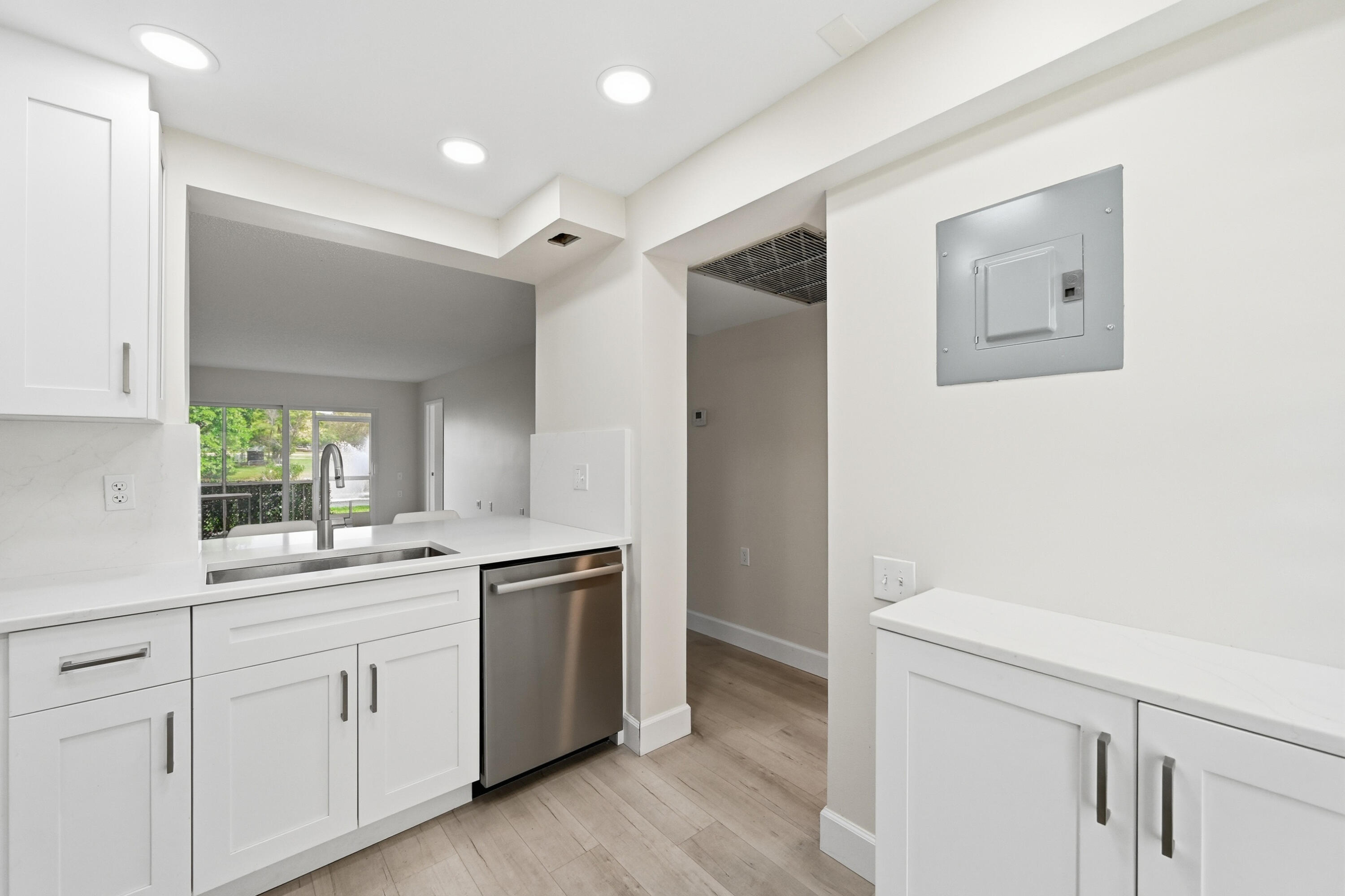 NASSAU VILLAGE WYNMOOR CONDO - Residential