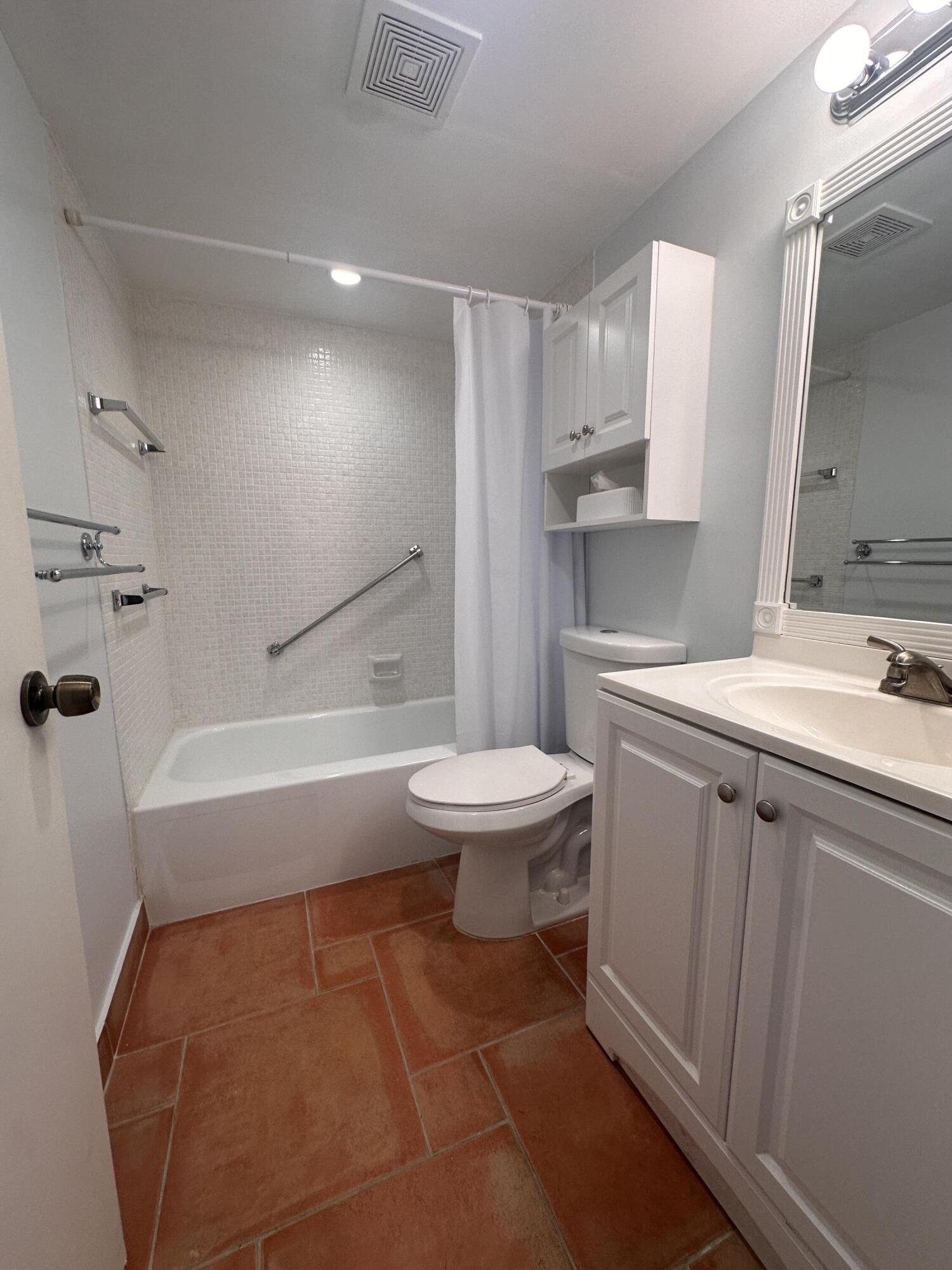 KINGS POINT BURGUNDY CONDOS - Residential