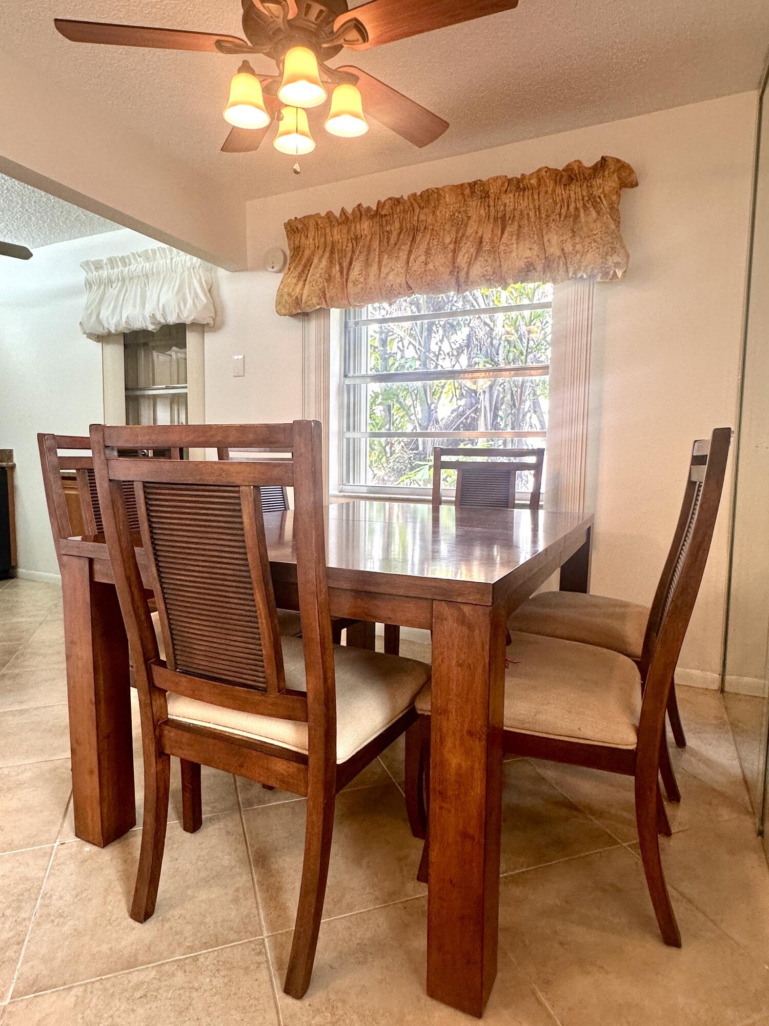 KINGS POINT BURGUNDY CONDOS - Residential