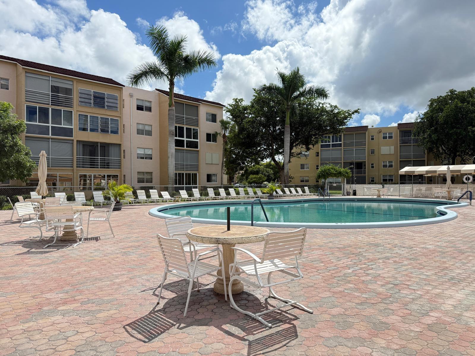 SOMERSET - Residential