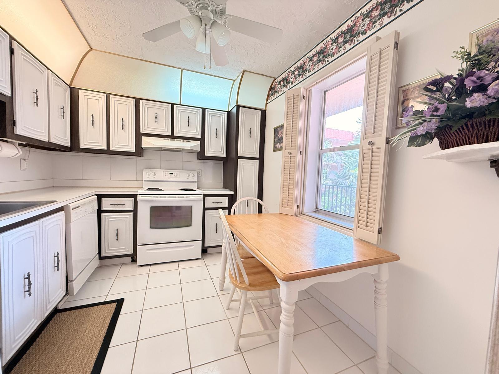 SOMERSET - Residential