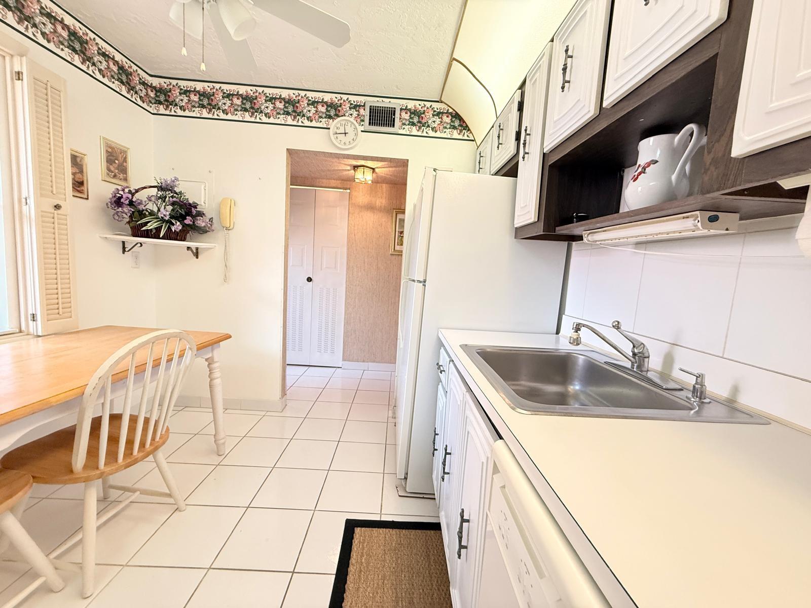 SOMERSET - Residential