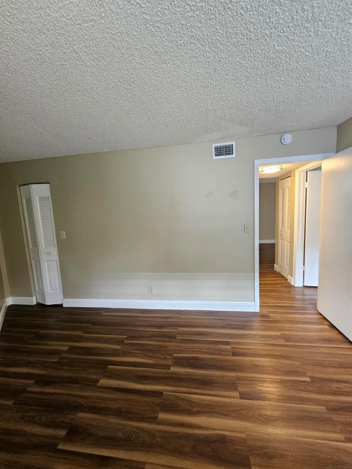 PRESIDENTIAL GOLFVIEW CON - Residential Lease