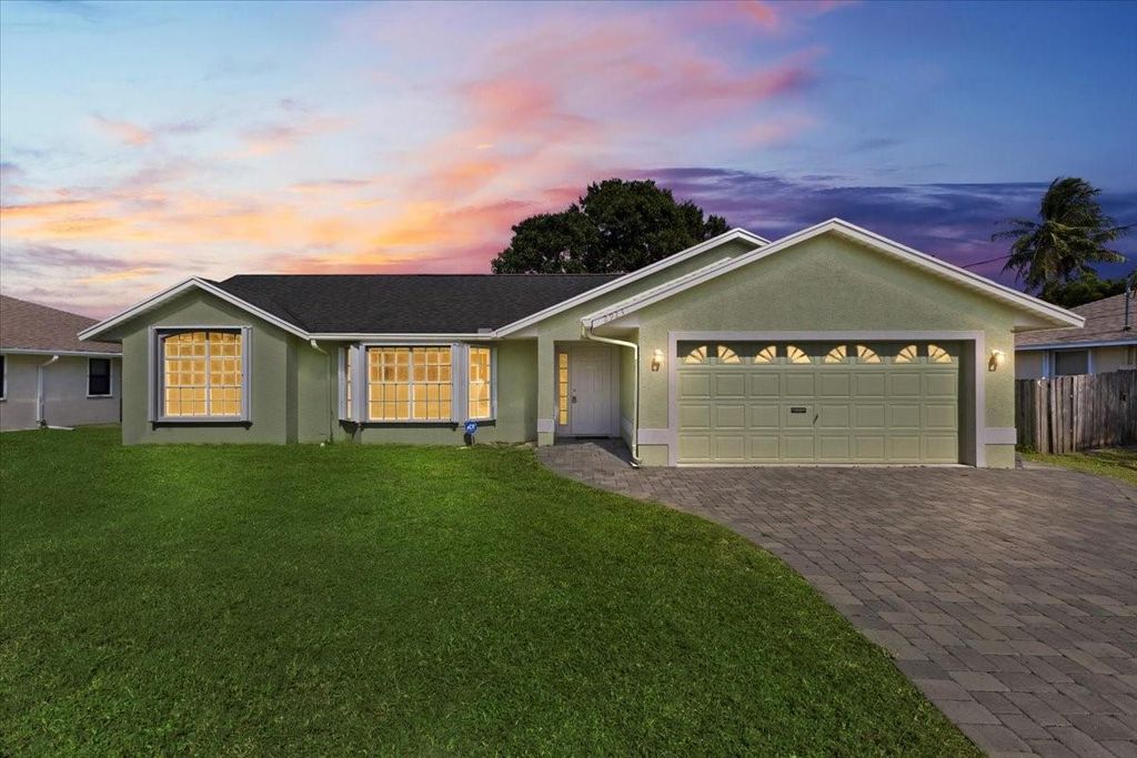 Photo of 2923 SE Bella Road, Port Saint Lucie, FL 34984 (MLS # F10530884)