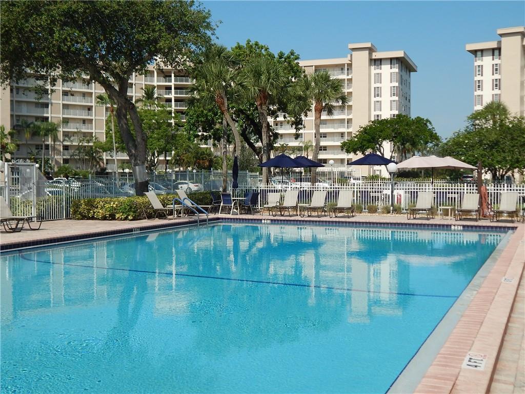 Palm Aire Country Club - Residential