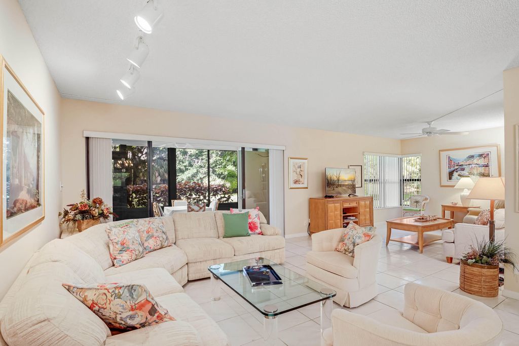 Photo of 5121 Oak Hill Lane #416, Delray Beach, FL 33484 (MLS # R11135282)