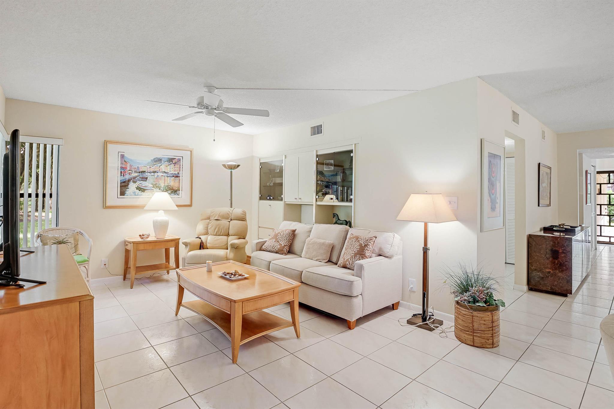 BOCA DELRAY I-III COND DE - Residential