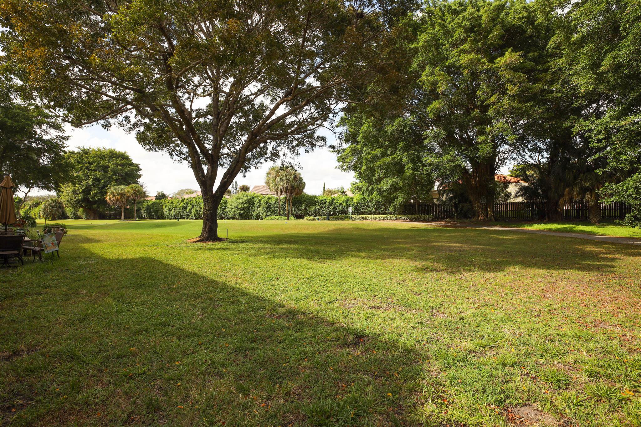BOCA DELRAY I-III COND DE - Residential