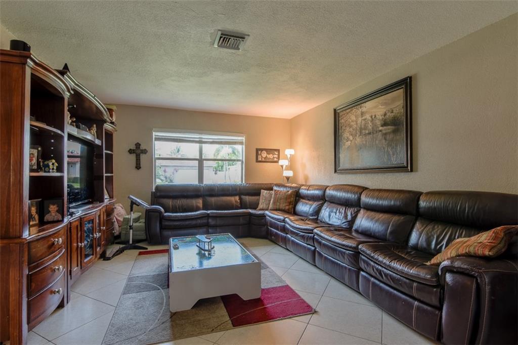 Plantation Park Lakesites - Residential