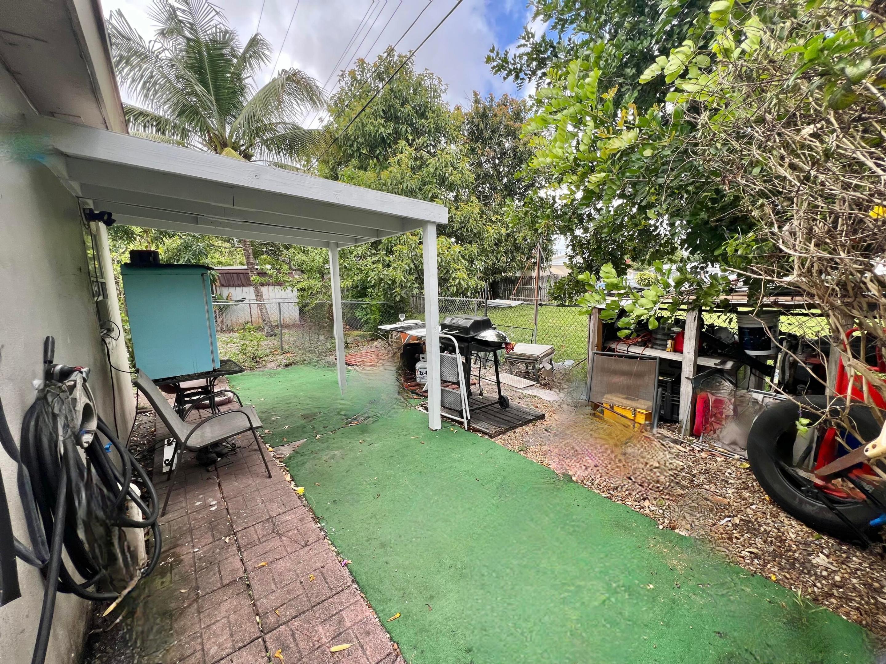 BEVERLY PARK - Residential