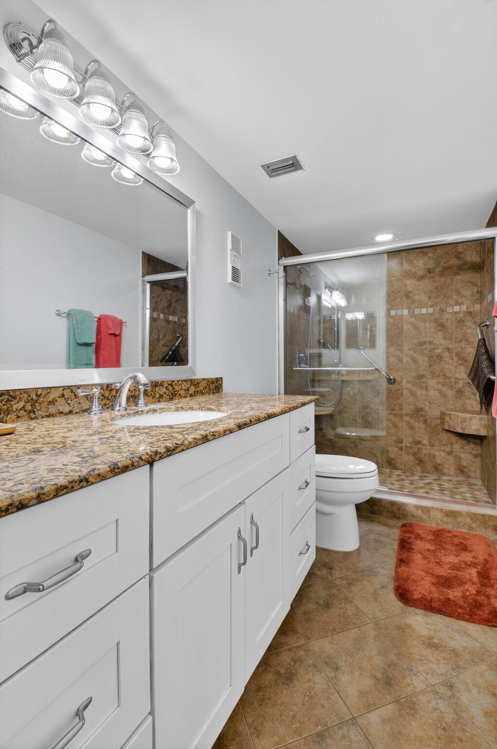 HUNTINGTON LAKES SEC TWO CONDOS - Residential