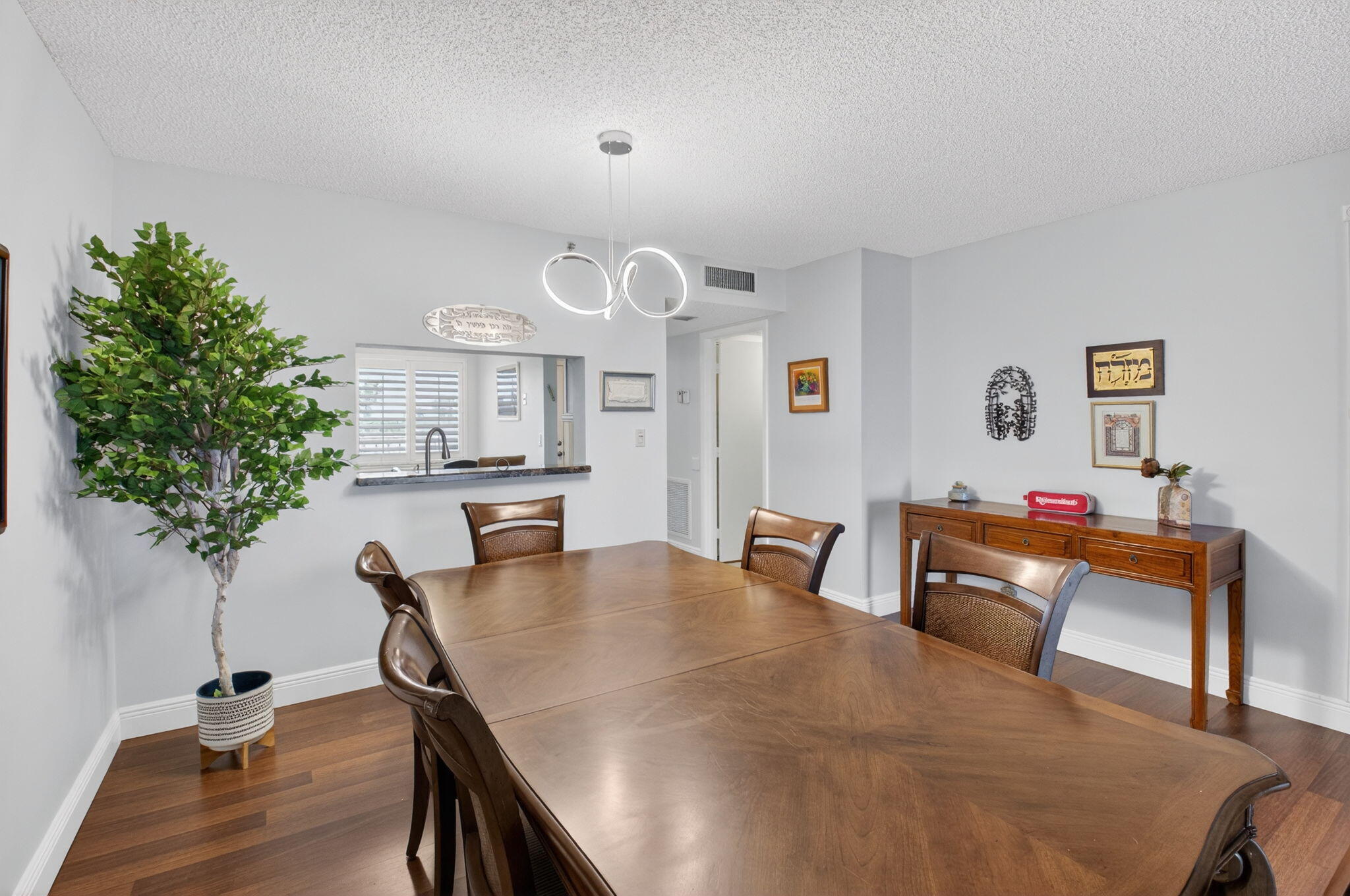 HUNTINGTON LAKES SEC TWO CONDOS - Residential