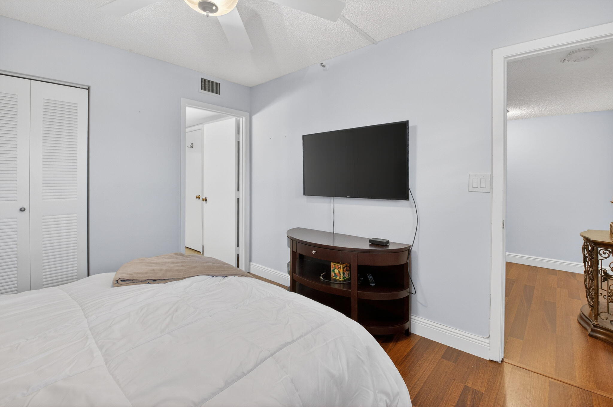 HUNTINGTON LAKES SEC TWO CONDOS - Residential