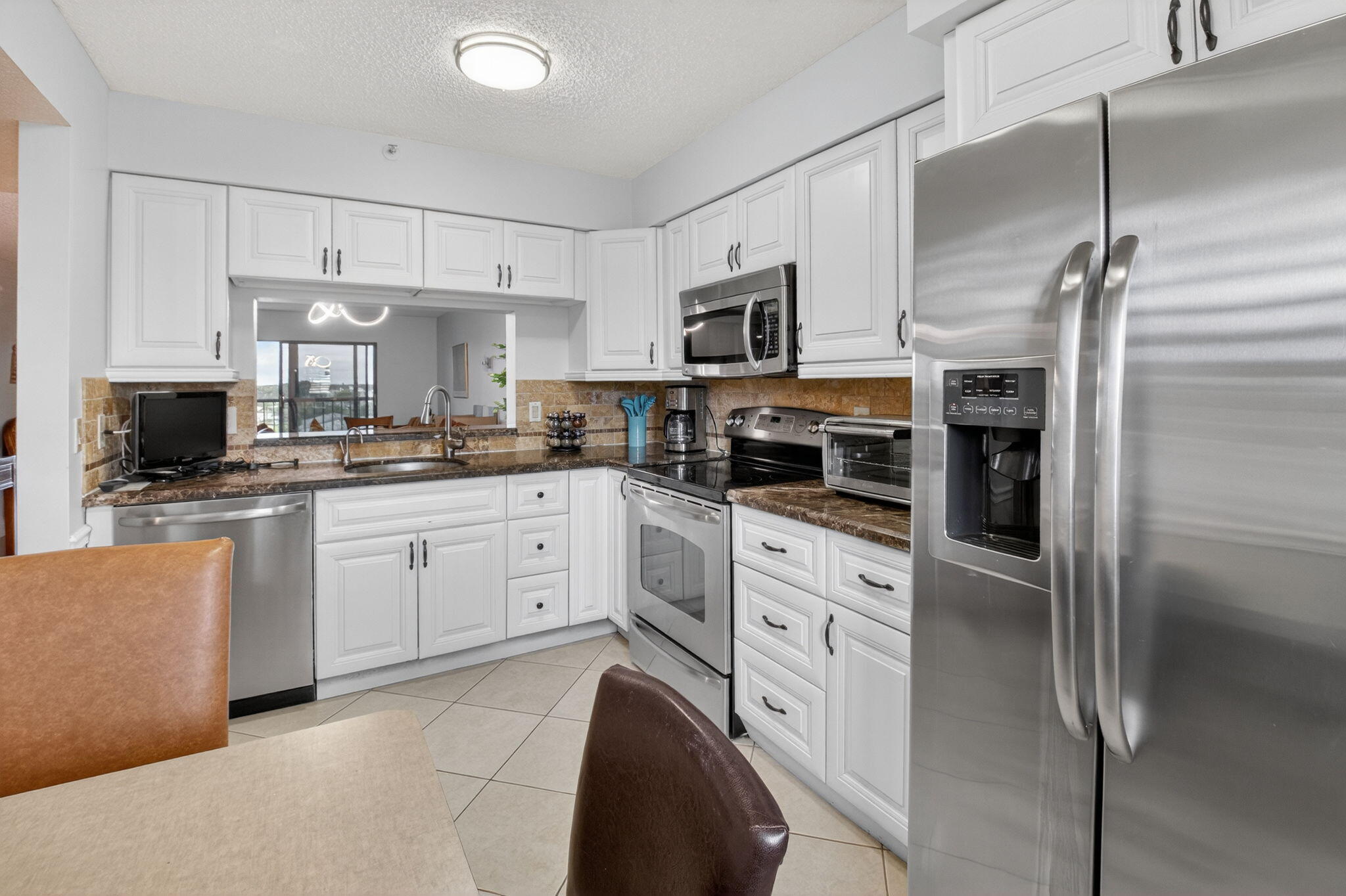 HUNTINGTON LAKES SEC TWO CONDOS - Residential