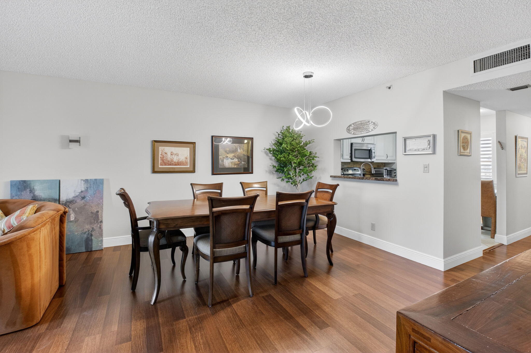 HUNTINGTON LAKES SEC TWO CONDOS - Residential