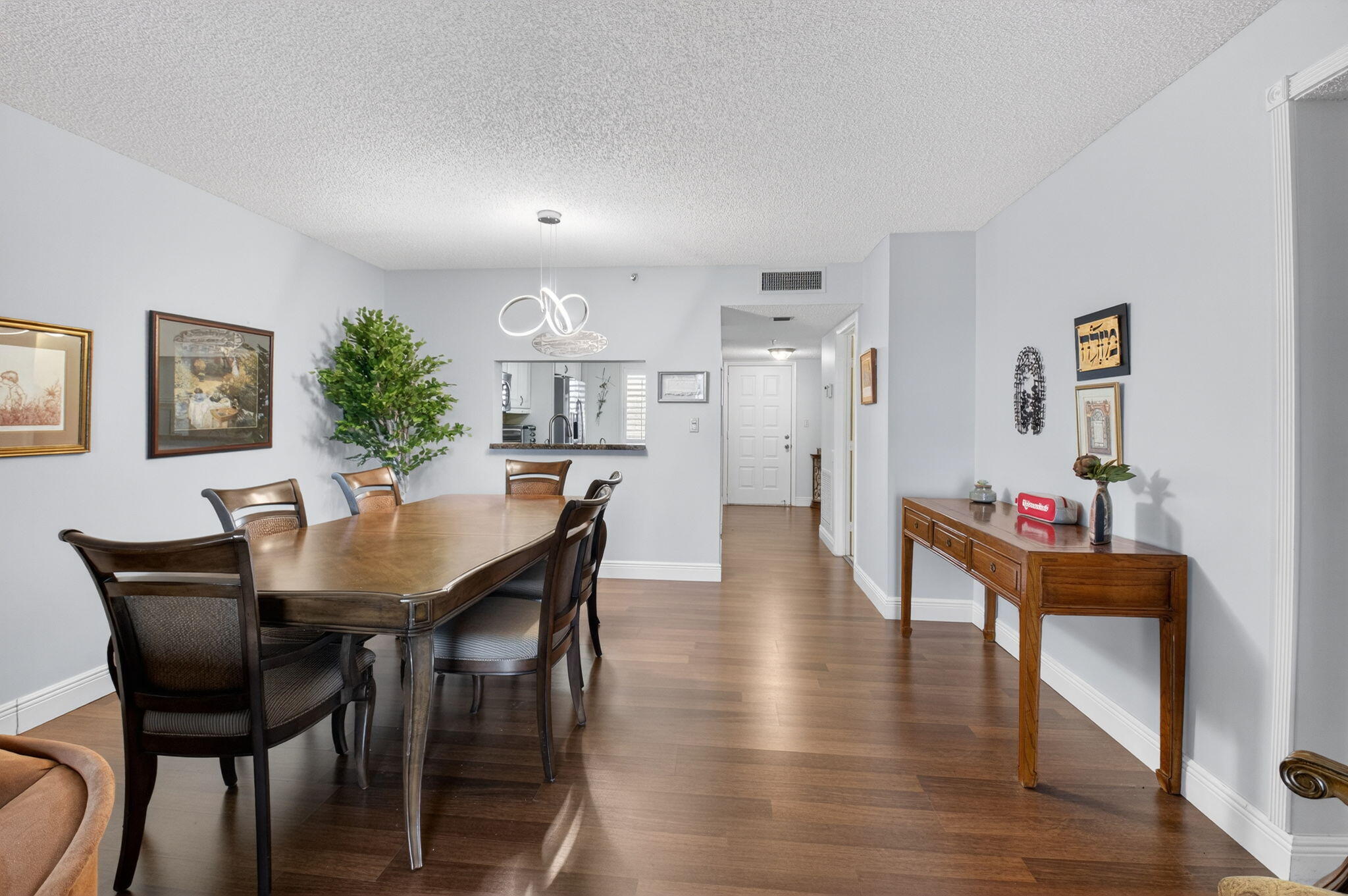 HUNTINGTON LAKES SEC TWO CONDOS - Residential