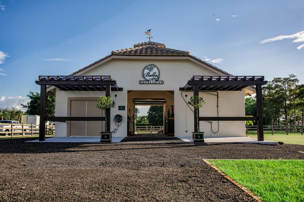 PADDOCK PARK 2 OF WELLING - Residential