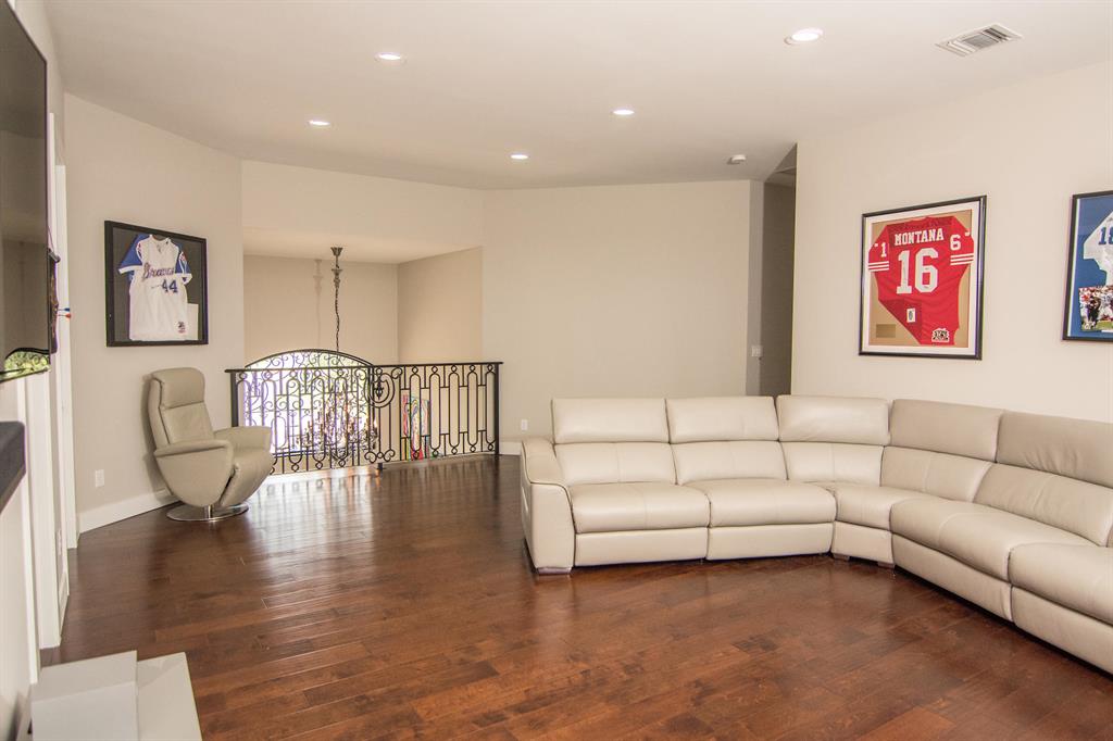 PADDOCK PARK 2 OF WELLING - Residential