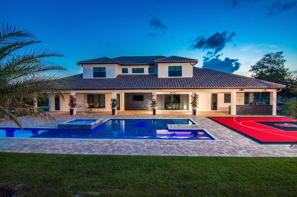 PADDOCK PARK 2 OF WELLING - Residential