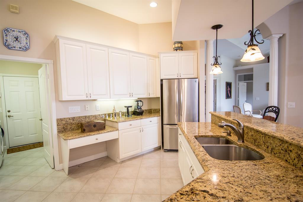 PADDOCK PARK 2 OF WELLING - Residential