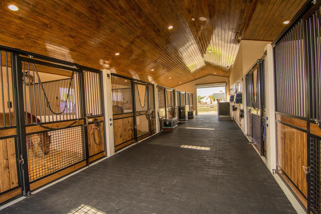 PADDOCK PARK 2 OF WELLING - Residential