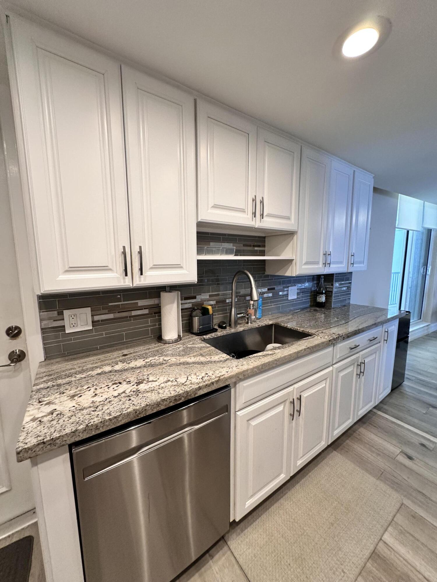 DUNES CONDO - Residential