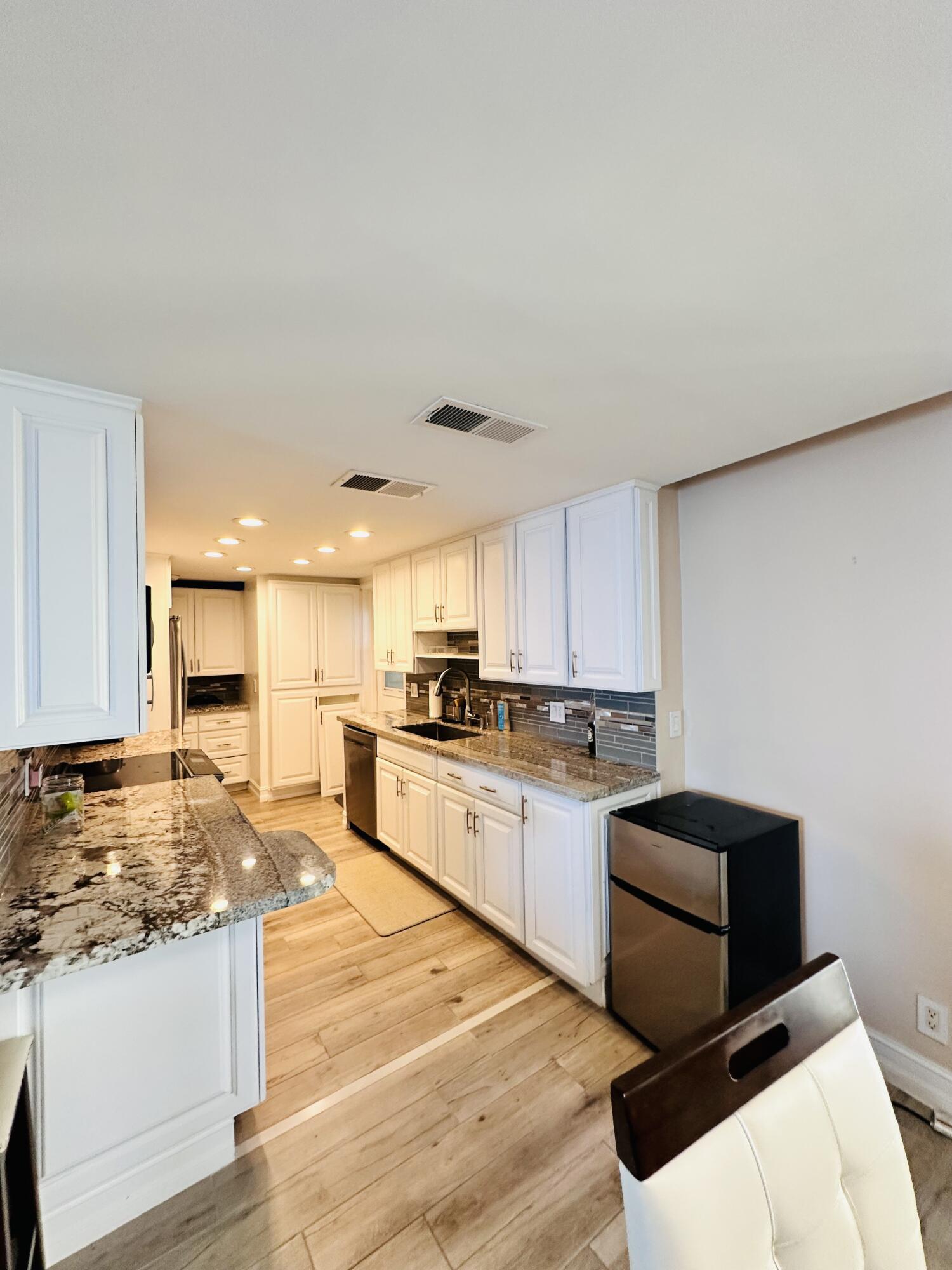 DUNES CONDO - Residential