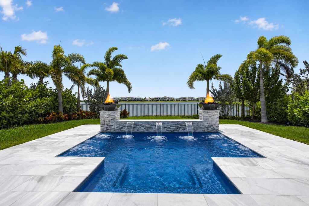 Photo of 10358 Northbrook Circle, Palm Beach Gardens, FL 33412 (MLS # B26025298)