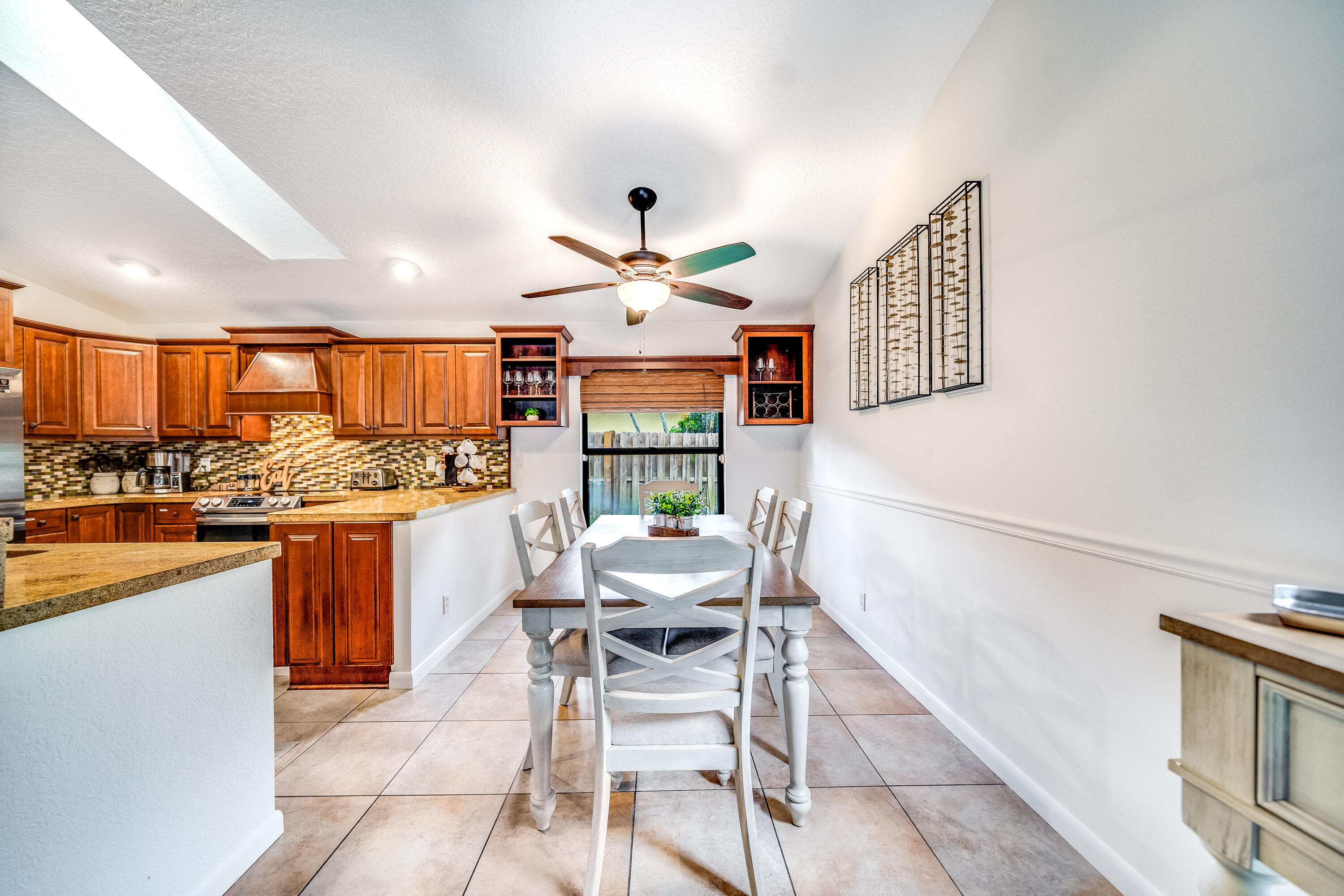 GREENVIEW SHORES 2 OF WELLINGTON - Residential Lease