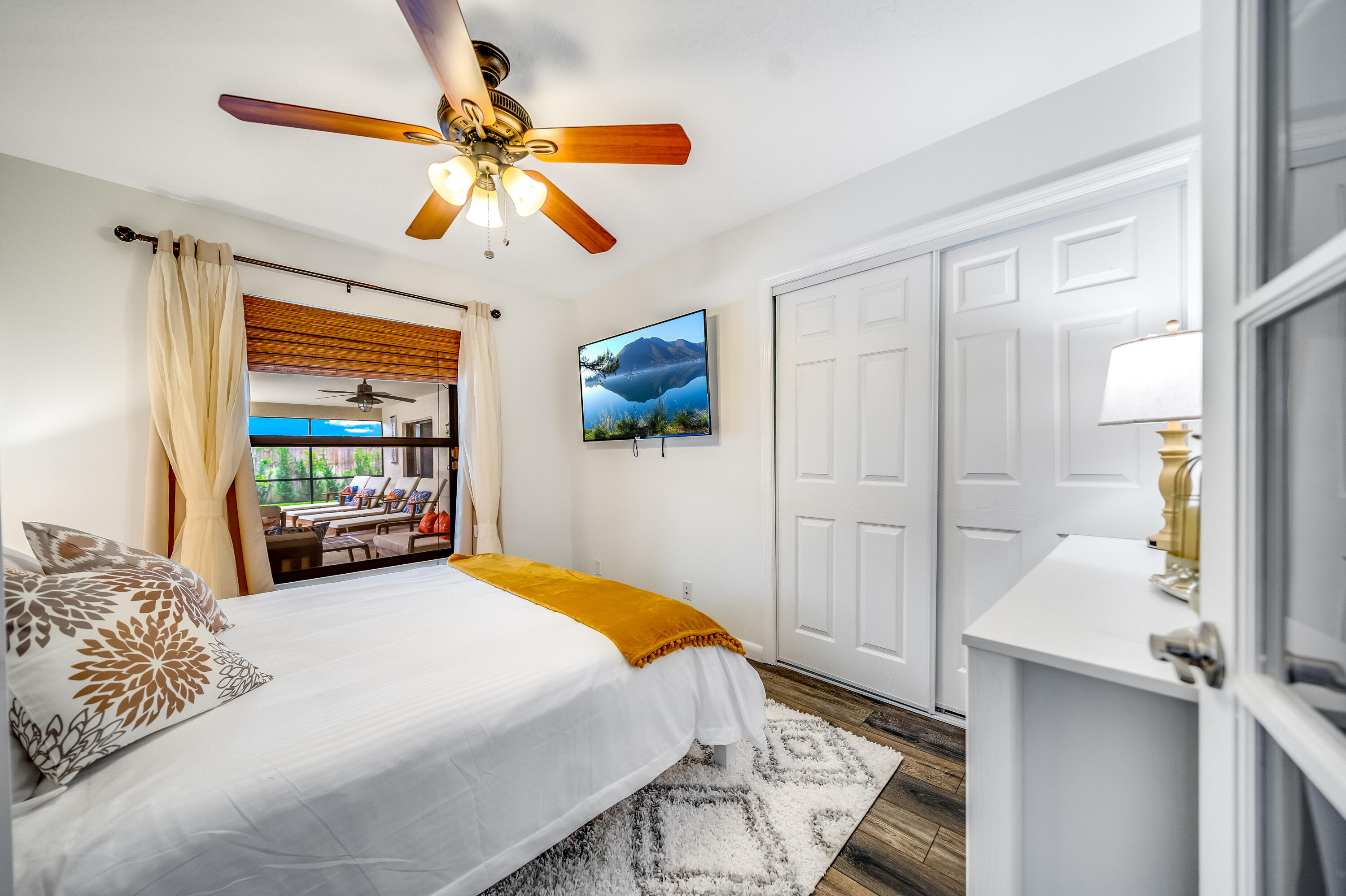 GREENVIEW SHORES 2 OF WELLINGTON - Residential Lease