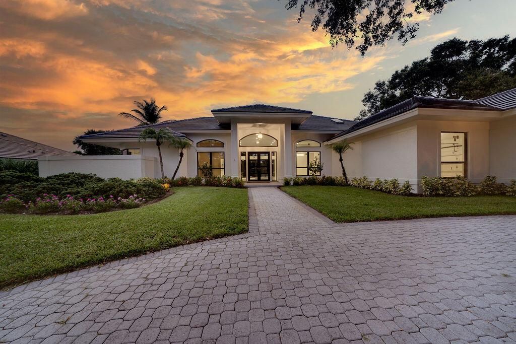 Photo of 6357 SE Baltusrol Terrace, Stuart, FL 34997 (MLS # R10824529)