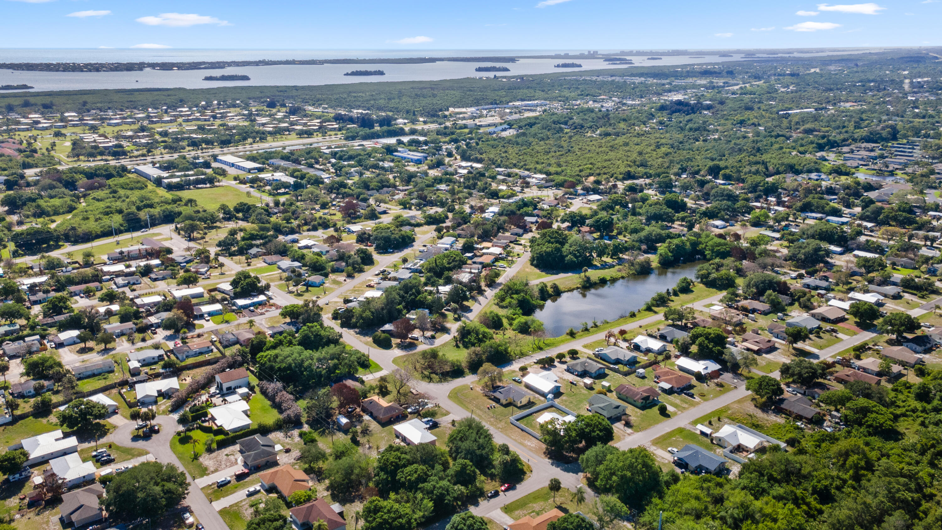 WHISPERING PALMS UNIT 5 - Residential