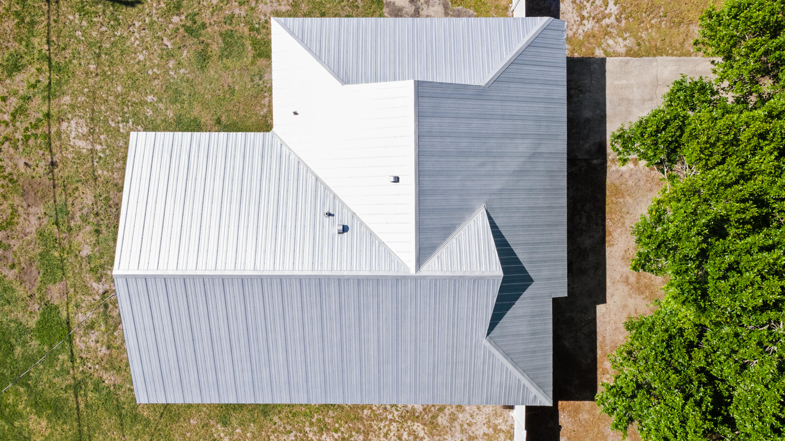 WHISPERING PALMS UNIT 5 - Residential