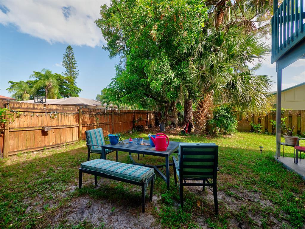 GREEN MEADOWS - Residential Income