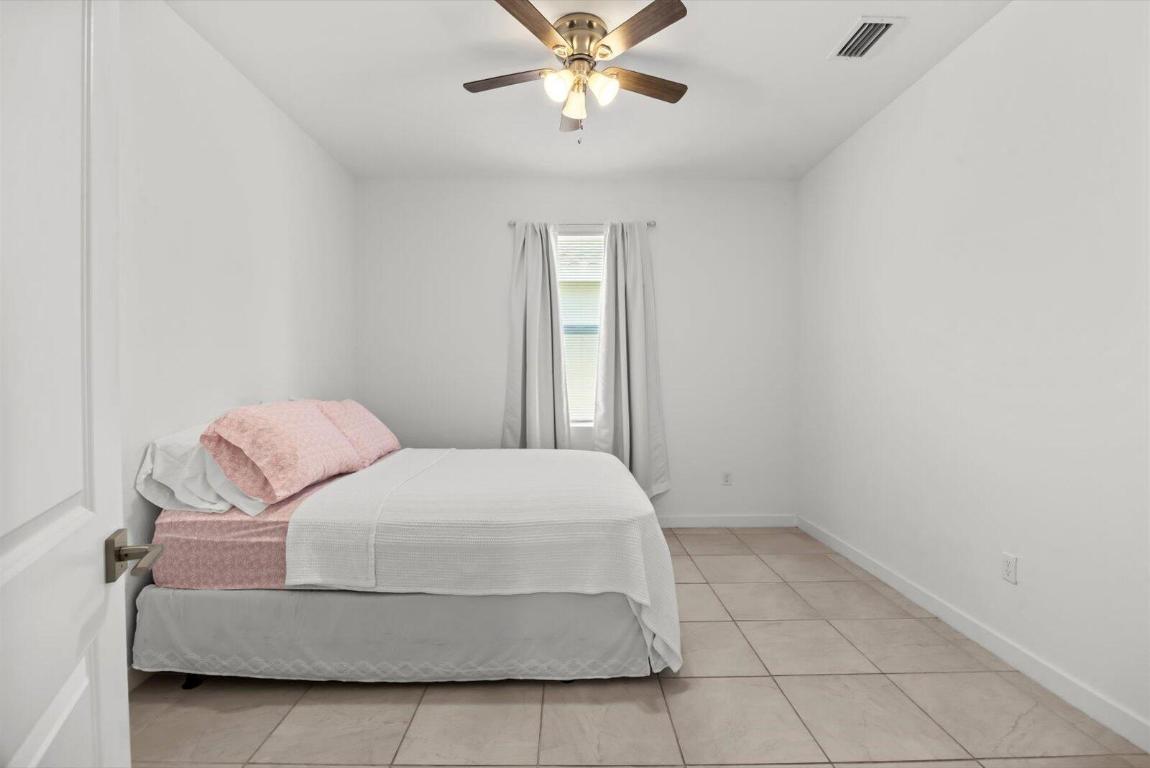 OCEAN BREEZE WEST - Residential