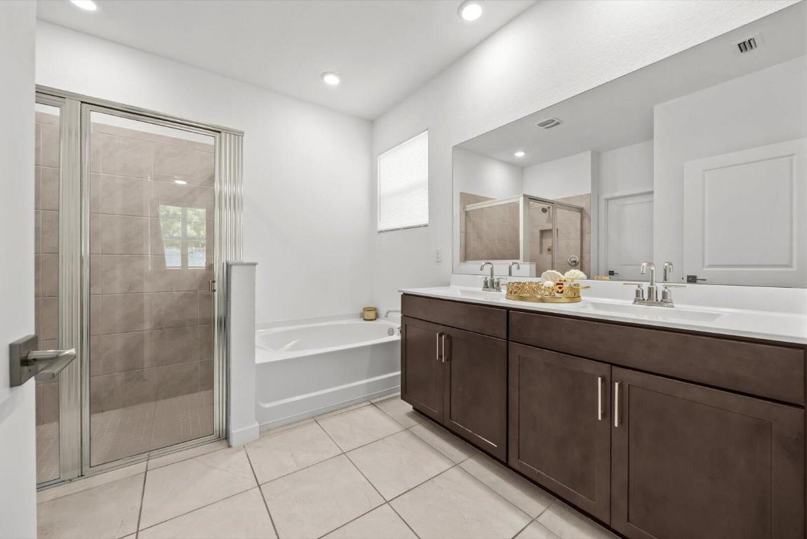 OCEAN BREEZE WEST - Residential