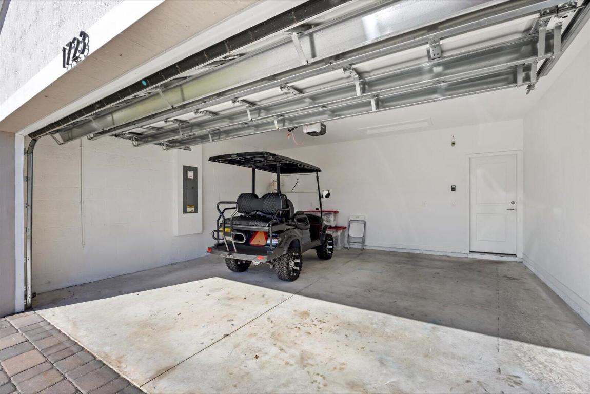 OCEAN BREEZE WEST - Residential