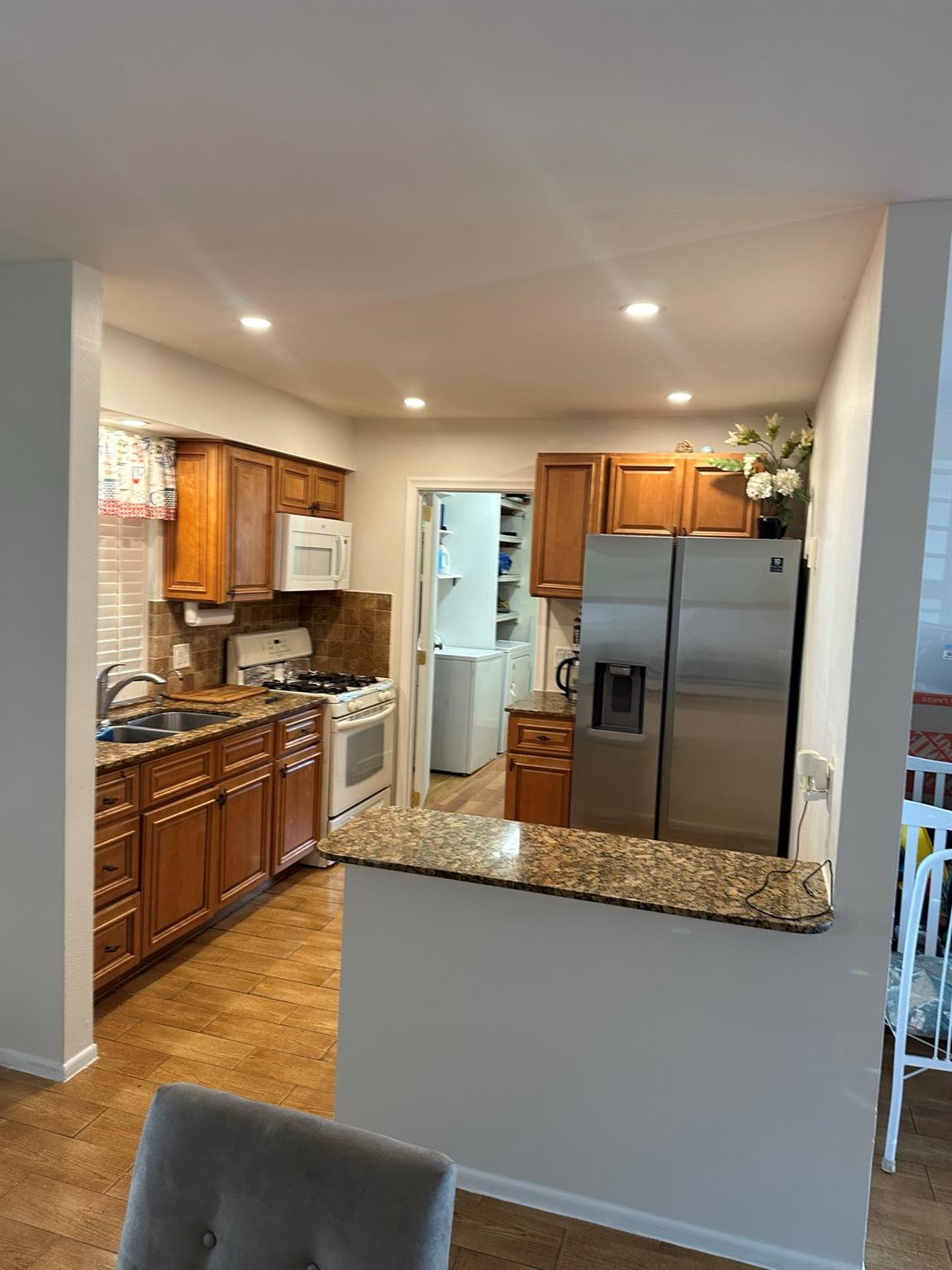 SUNRISE GOLD VILLAGE - Residential