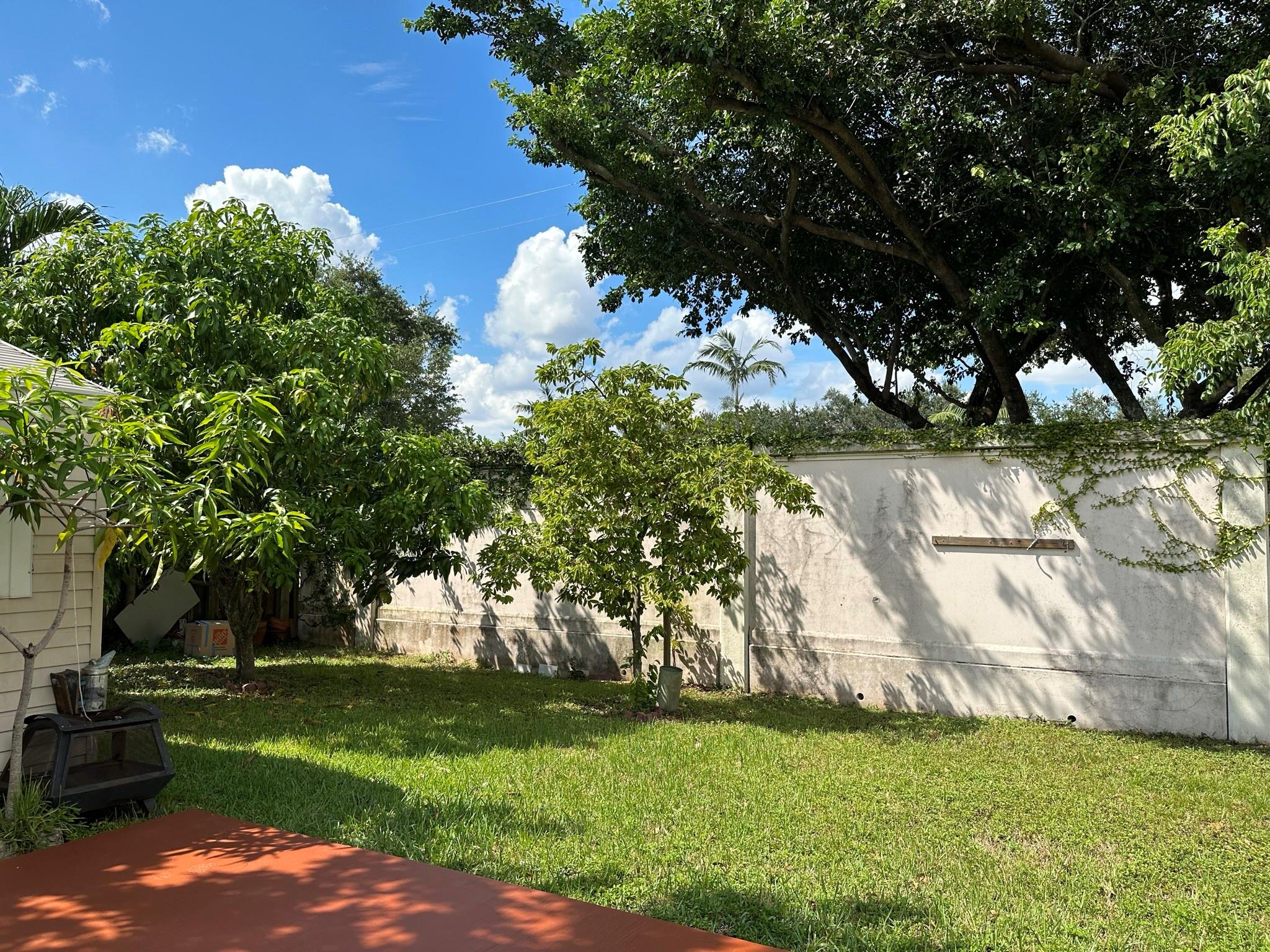 SUNRISE GOLD VILLAGE - Residential