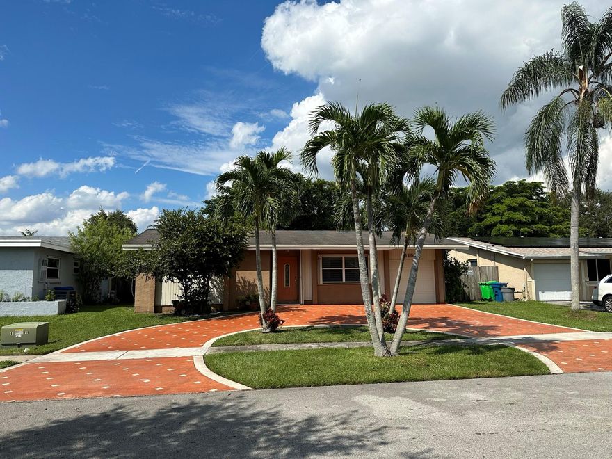 LOCATED IN A BEAUTIFUL NEIGHBORHOOD, NOT ASSOCIATION, NEAR SAWGRASS MILLS CLOSE TO THE EXPRESSWAY TO RESTAURANTS AND CAFES, HAS A THIRD ROOM CONVERTED FROM THE GARAGE, IMPACT WINDOWS, AND NATURAL GAS FOR THE STOVE AND HEATER, THE HEATER IS FROM 2017, THE AIR CONDITIONING IS NEW 2023, LAUNDRY AREA, THE PATIO IS FENCED FOR CHILDREN AND PETS TO PLAY ALSO HAS A SHED,  CIRCULAR PARKING WITH NEW FLOOR AND LOCATED IN A CLOSED STREET.