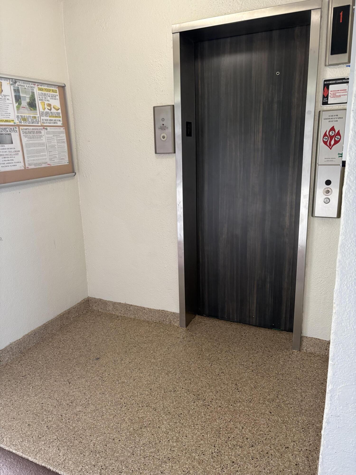 SOUTHAMPTON CONDO - Residential