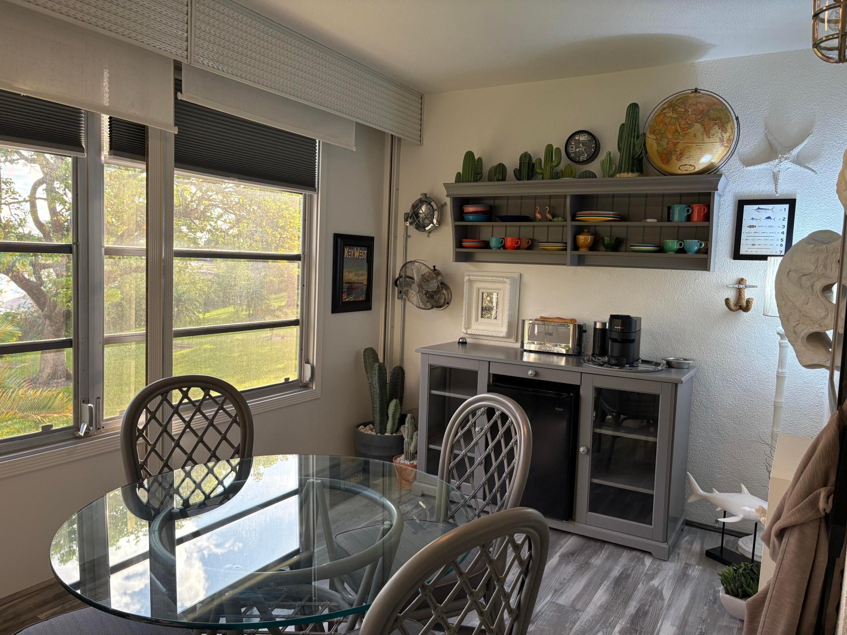 SOUTHAMPTON CONDO - Residential