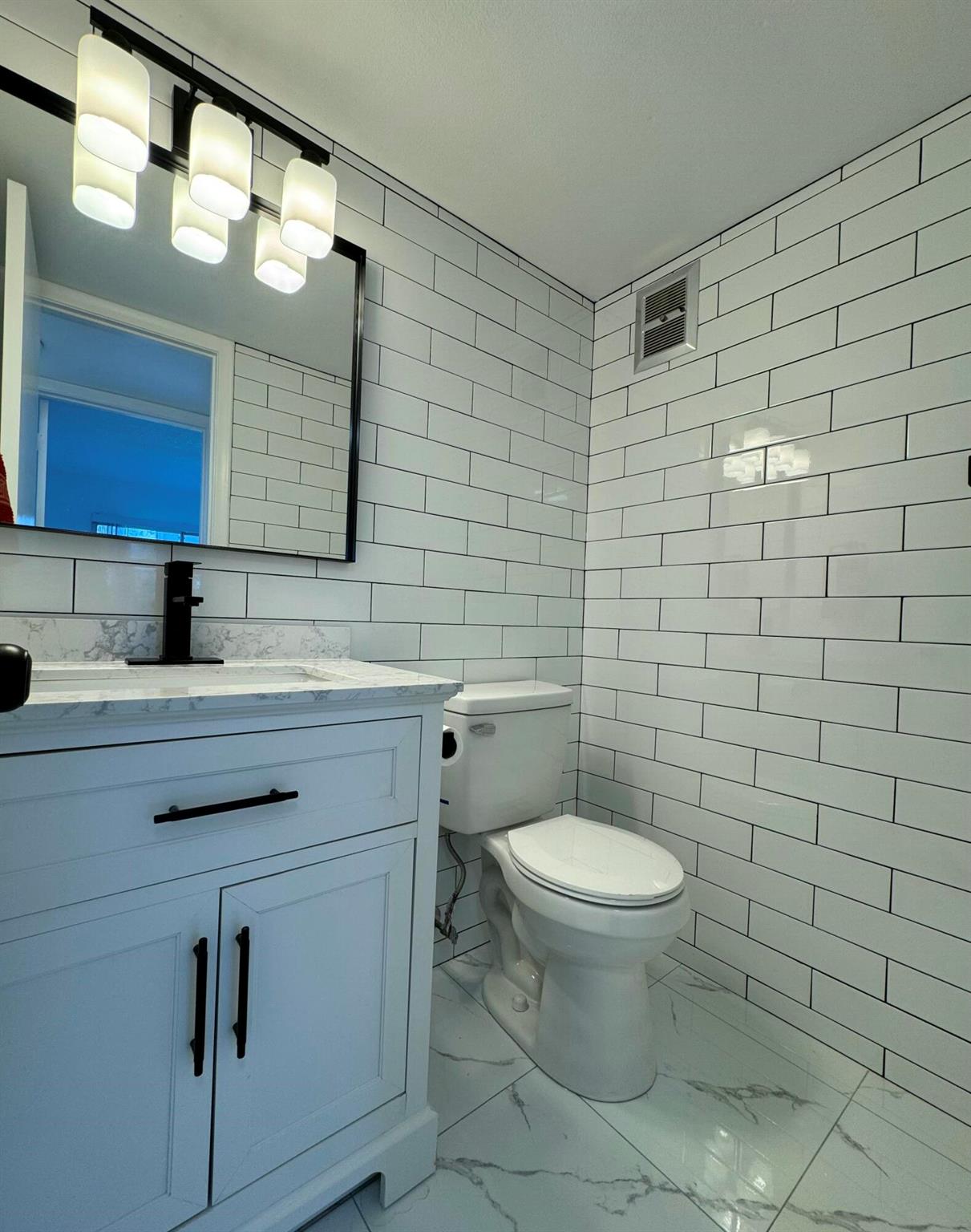 NORTHAMPTON CONDOS - Residential Lease