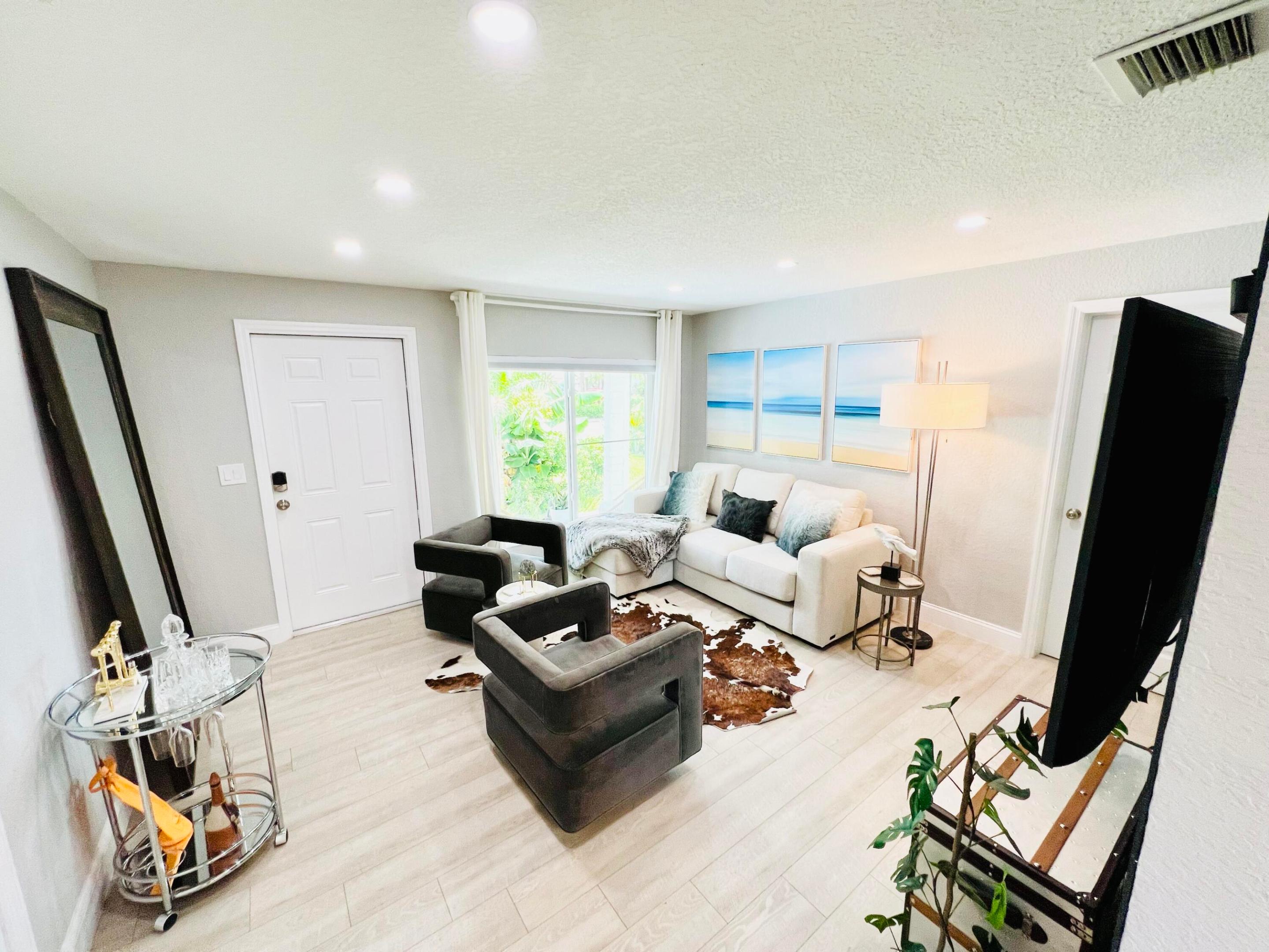 NORTH ANDREWS TERRACE FIRST ADD - Residential Lease