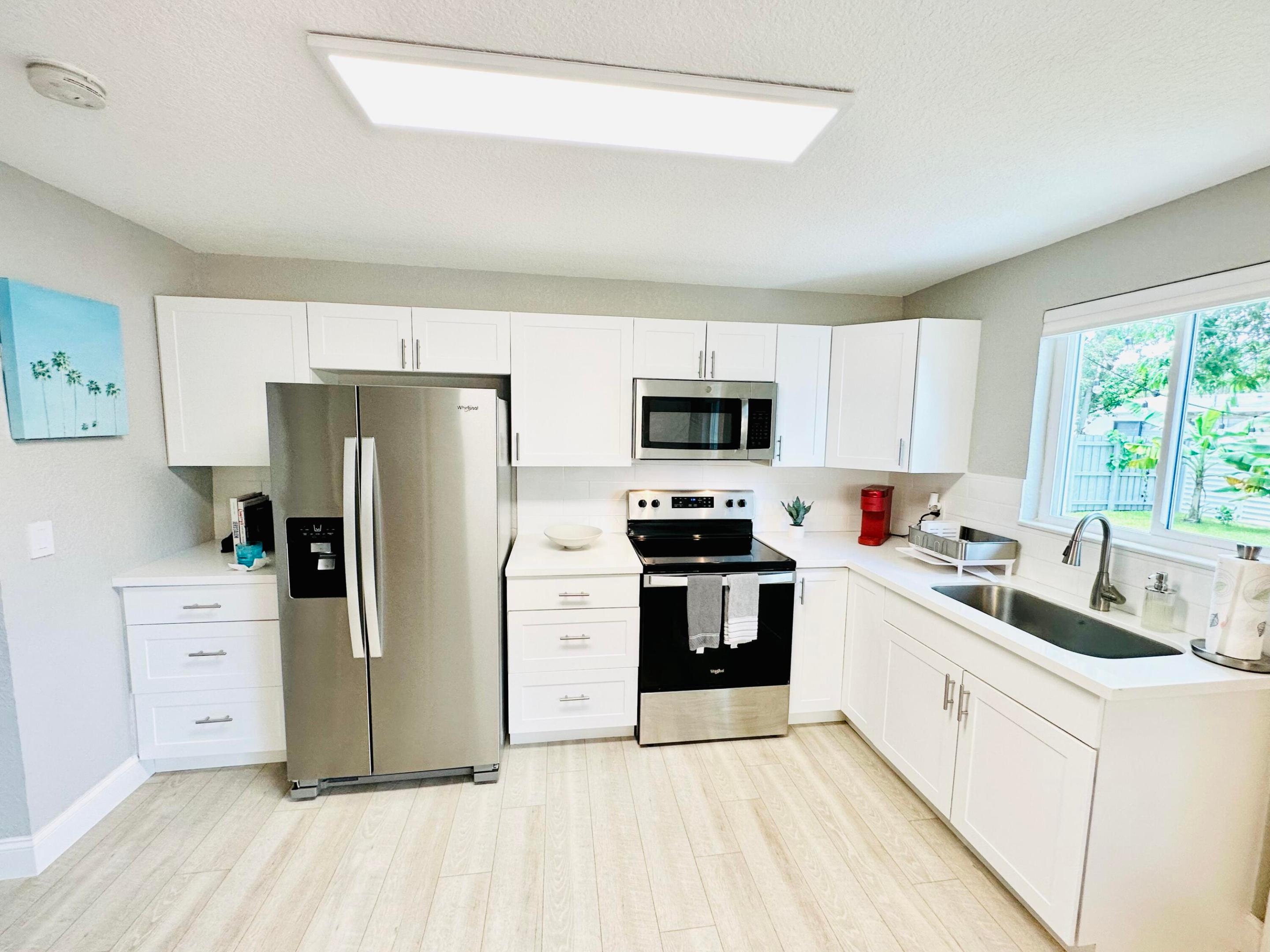 NORTH ANDREWS TERRACE FIRST ADD - Residential Lease